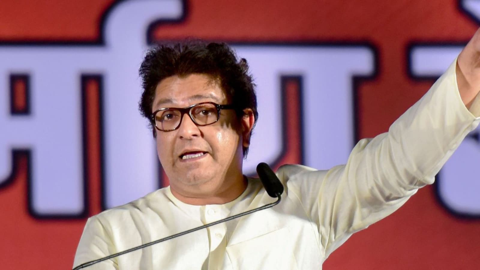तरुणांनी राजकारणात यावं, ते चुकीच्या लोकांच्या हातात पडलंय : राज ठाकरे Raj Thackeray 1