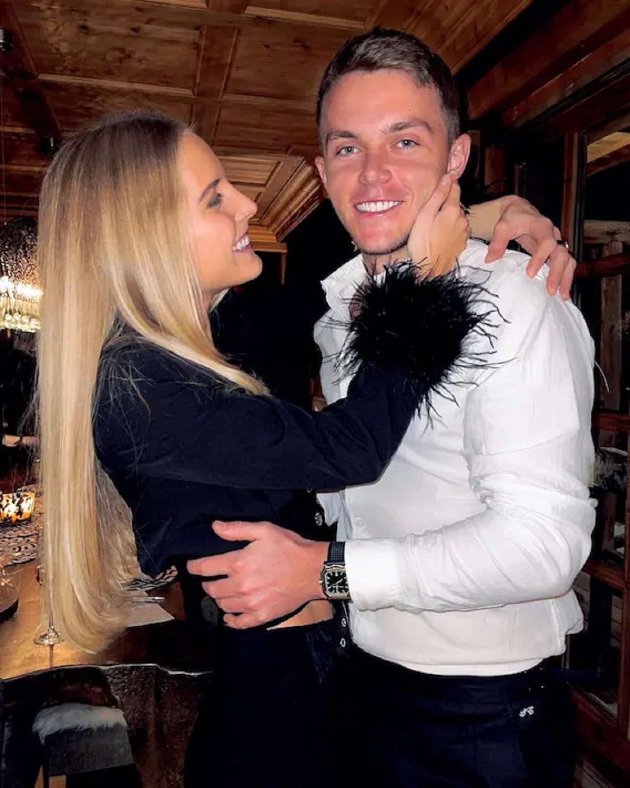 सॅम करनची गर्लफ्रेंड आहे खूपच हॉट; फोटो चर्चेत WhatsApp Image 2022 12 24 At 3.07.33 PM