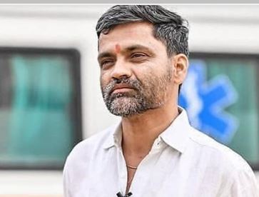 आमदार निलेश लंकेंना धक्का, कट्टर समर्थक झावरेंचा पराभव Nilesh Lanke