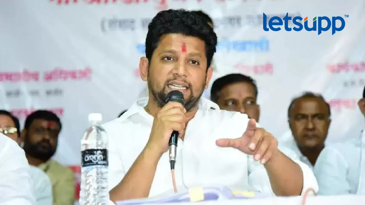 विकासकामे मार्गी लावून विकास काय असतो ते दाखवून देऊ, विखेंचा विरोधकांवर हल्लाबोल Untitled Design (19)