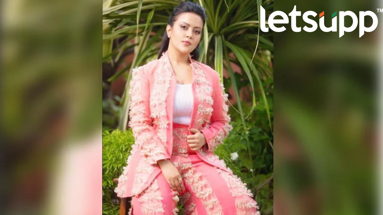 Patriotic Song : ‘सारे जहां से अच्छा हिंदोस्ता हमारा’ अमृता फडणवीसांचं नव गाणं Untitled Design (74)