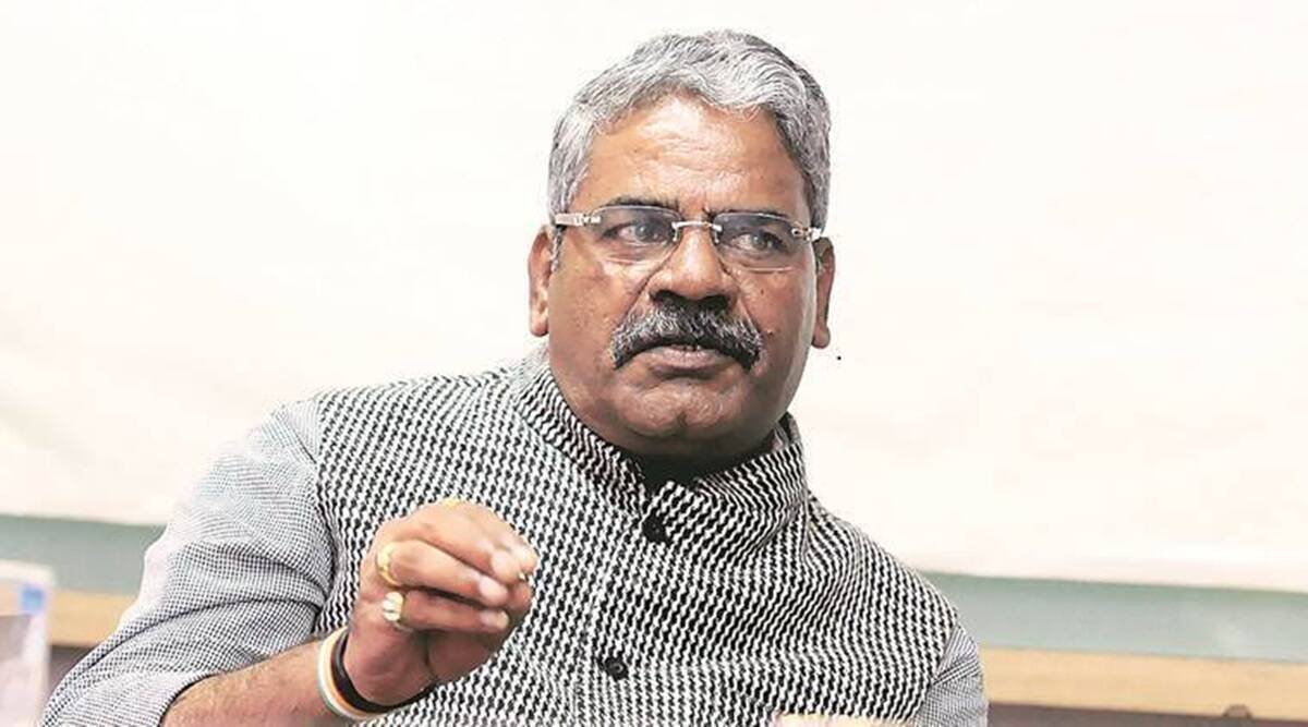 अजित पवारांना नव्याने इतिहास शिकवा, माजी खासदार शिवाजीराव आढळराव पाटलांची टीका Fdsfds