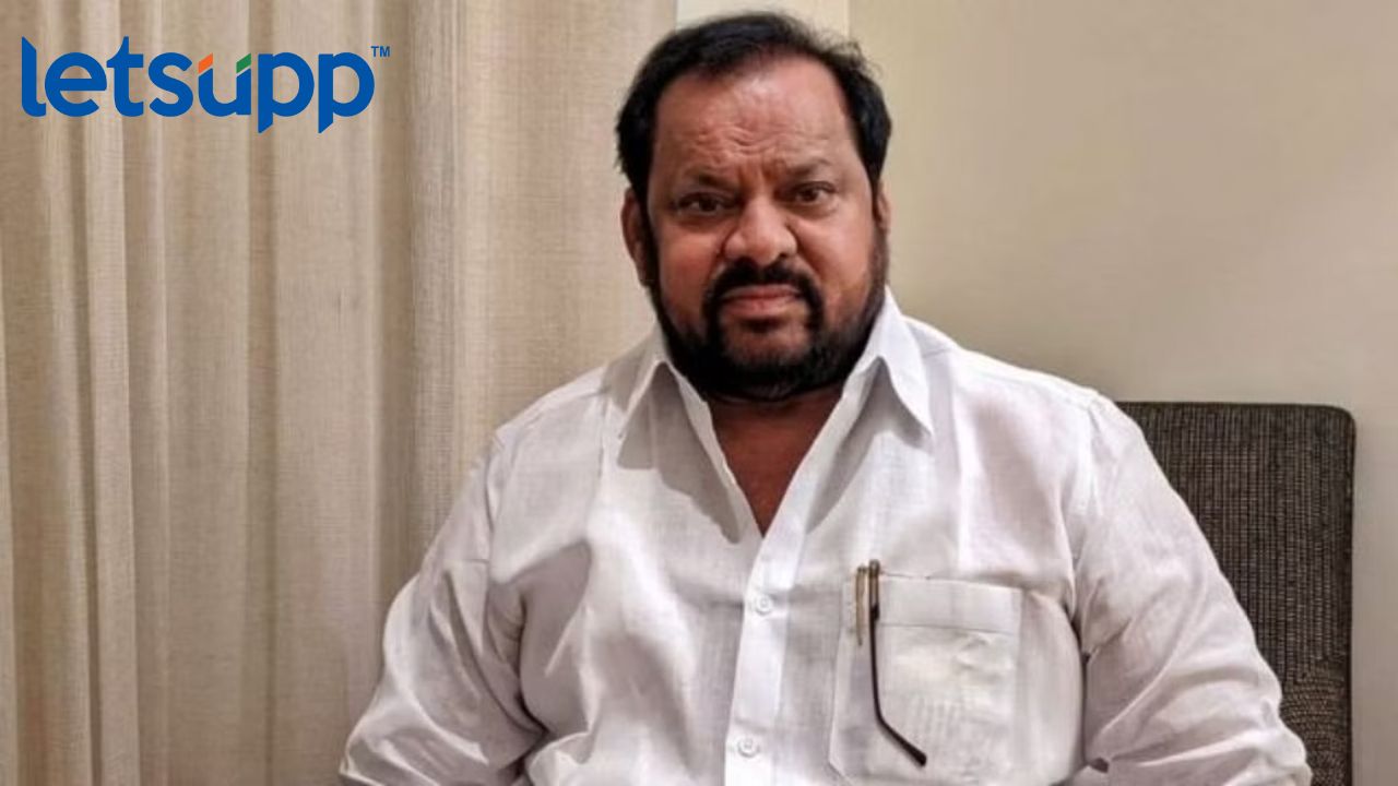 Road Accident : शहाजीबापूंच्या ताफ्यातील गाडीला अपघात, एकाचा मृत्यू Untitled Design 2023 02 09T172942.482