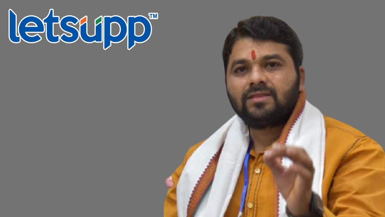 जितना दबाओगे, उतना उचलके सामने आयेंगे, Ravindra Tupkar यांचा सत्ताधाऱ्यांना इशारा Untitled Design (56)