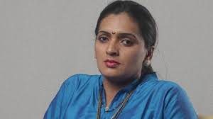 आधी भाजपवर गुन्हे दाखल करा; ‘त्या’ फोटोवर रुपाली ठोंबरेंचे स्पष्टीकरण Rupali Thombare