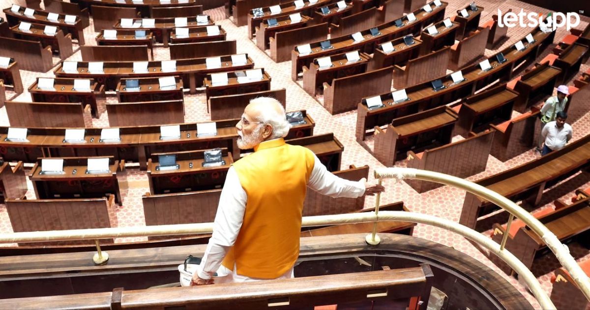 PHOTOS : पंतप्रधान मोदींची नव्या संसदेला भेट; कशी असणार रचना _LetsUpp (15)
