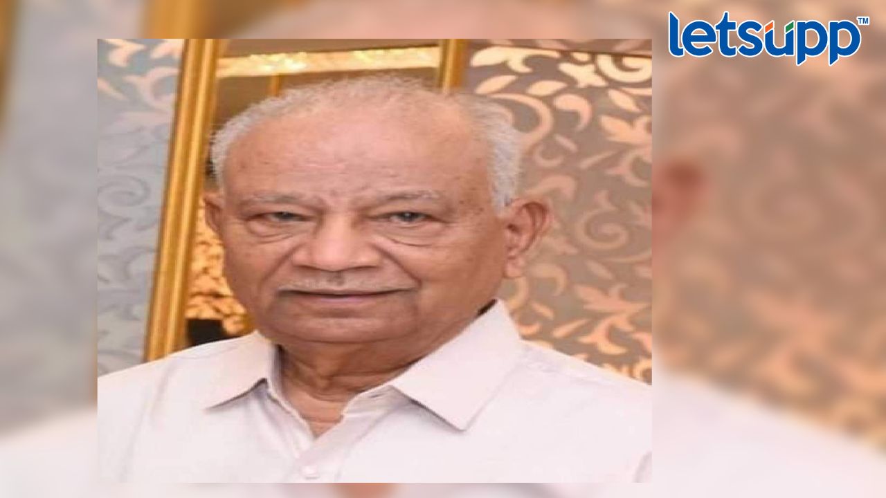 रुग्णवाहिका रस्त्यात बंद पडल्यानं माजी आमदाराचं उपचाराअभावी निधन Untitled Design (2)