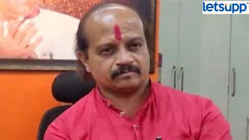 Mahavikas Aghadi has announced the candidature of Ravindra Dhangekar of Congress after leaving Vasant More