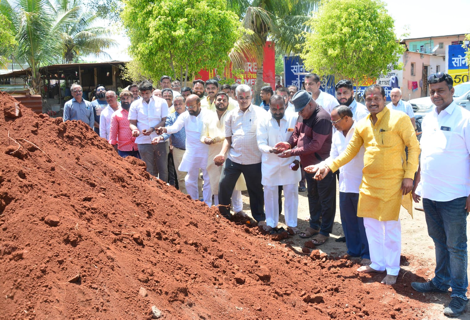 अहमदनगरमध्ये रंगणार कुस्त्यांचा आखाडा; विजेत्यास मिळणार साेन्याची गदा Ahmednagar Kusti Competition