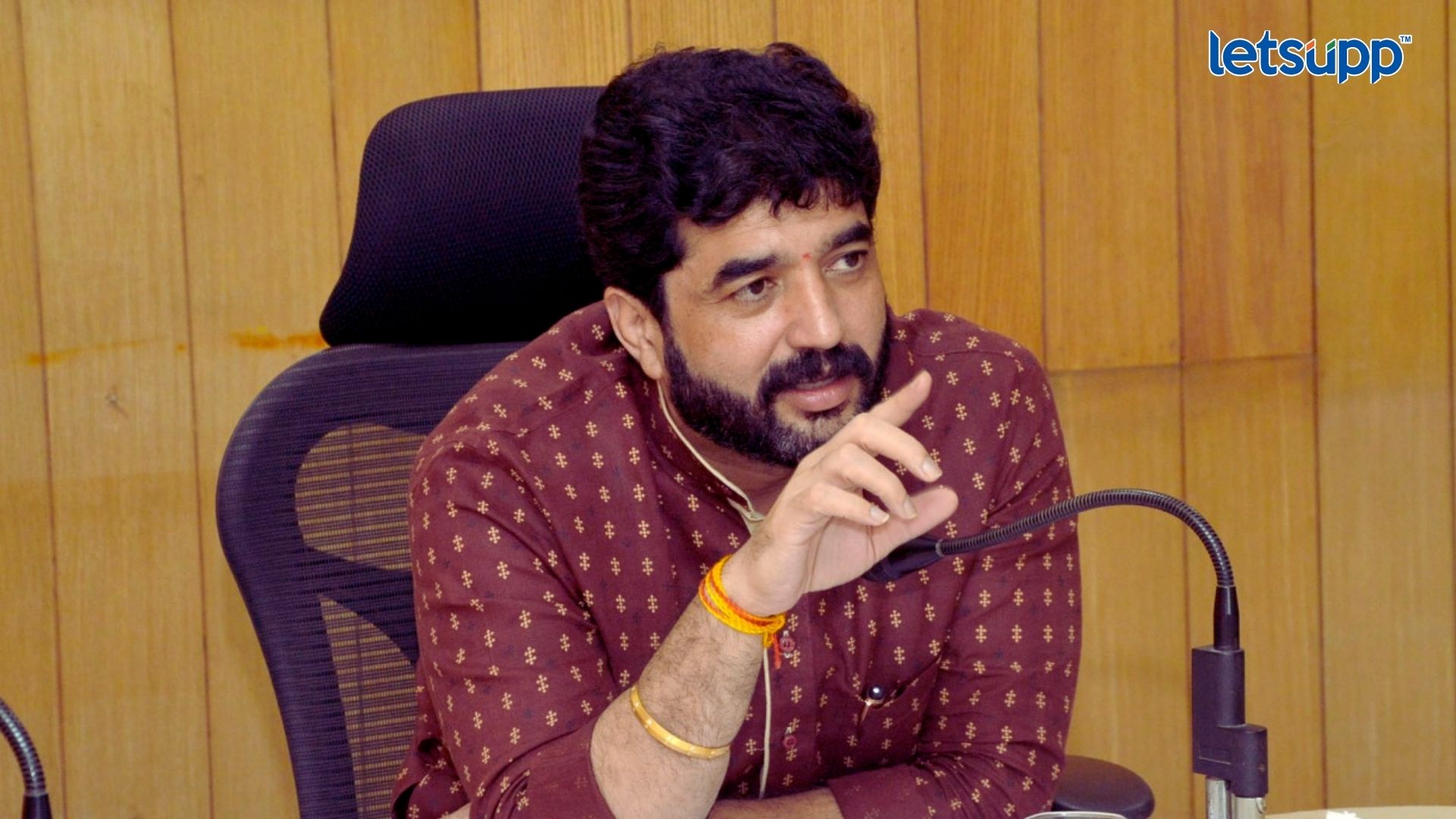 Pune Loksabha : पक्षाने संधी दिली तर कोण नाही म्हणतं; मुरलीधर मोहोळांकडून पुणे लोकसभेच्या शर्यतीत?