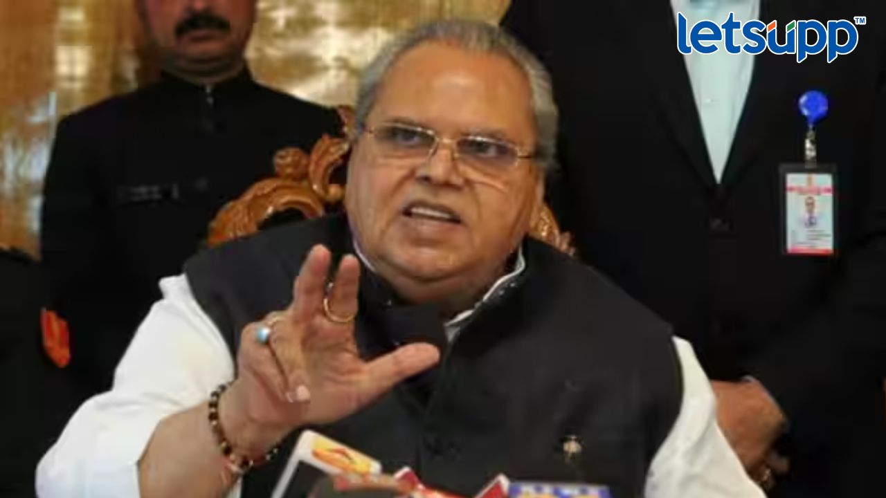 मोठी बातमी: पुलवामाचं गुपित उघडणं भोवलं, सत्यपाल मलिकांना CBI चं समन्स Untitled Design (14)