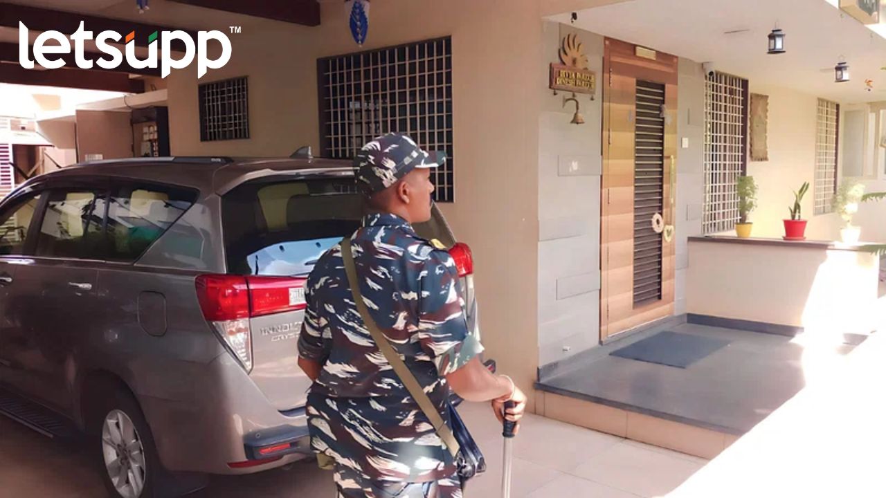 ED Raid : सांगलीतल्या मोठ्या व्यापाऱ्यांच्या घरी ईडी! जिल्ह्यात एकच खळबळ… Sangli ED Raid