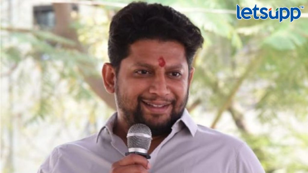 Sujay Vikhe : तुमची साखर - डाळ नको , गावाला पाणी द्या... गावकऱ्यांनी विखेंना घेरलं