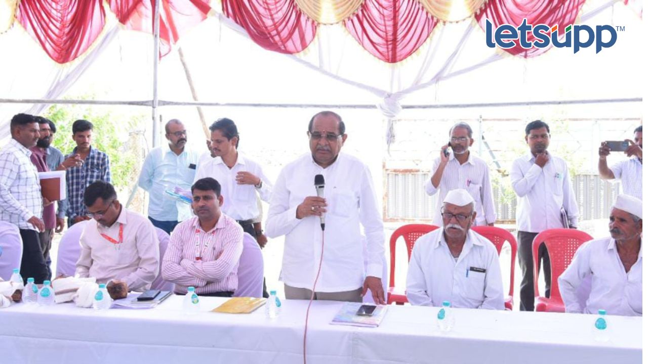 महसूलमंत्री म्हणाले…आता रात्रीची वाळू वाहतूक बंद Untitled Design 2023 06 11T131656.637