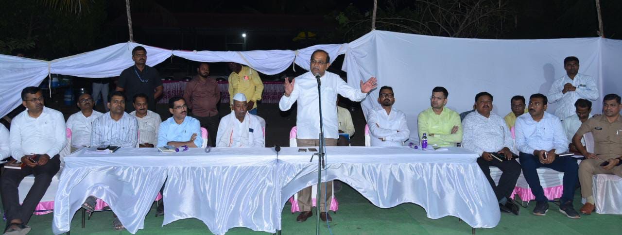 ‘शासन आपल्या दारी’ उपक्रमांत, शिर्डीसाठी महसूलमंत्र्यांनीं दिले 52 कोटी WhatsApp Image 2023 06 05 At 9.08.58 AM