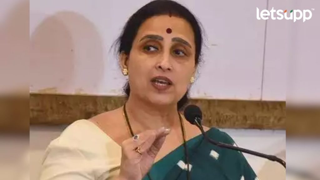 ठाकरे गटाच्या जाहिरातीवर पॉर्नस्टार; भाजपाचा संताप, चित्रा वाघ म्हणाल्या, उद्धवजी, उत्तरं द्या