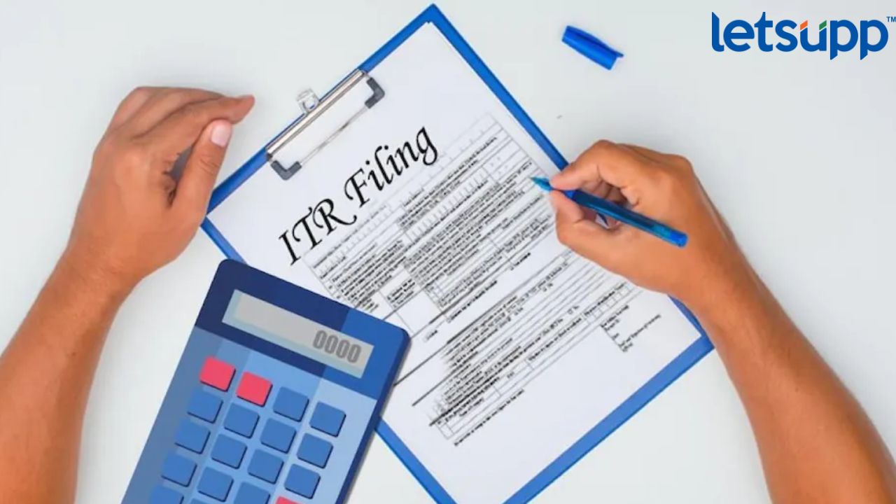 ITR भरण्यासाठी उरले फक्त 27 दिवस; जाणून घ्या फॉर्ममध्ये झालेले ‘हे’ बदल… ITR