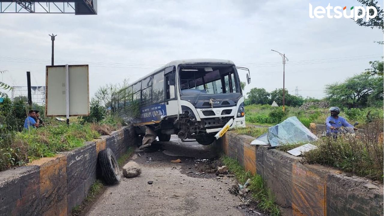 bus accident Ahmednagar