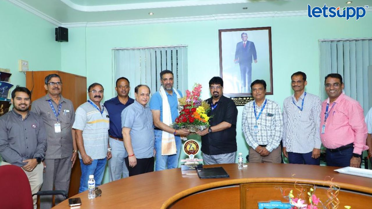 ‘फिरोदिया शिवाजीयन्स’चे नगर कॉलेजमध्ये आंतरराष्ट्रीय दर्जाचे फुटबॉल प्रशिक्षण केंद्र Firodia Shivajians Club