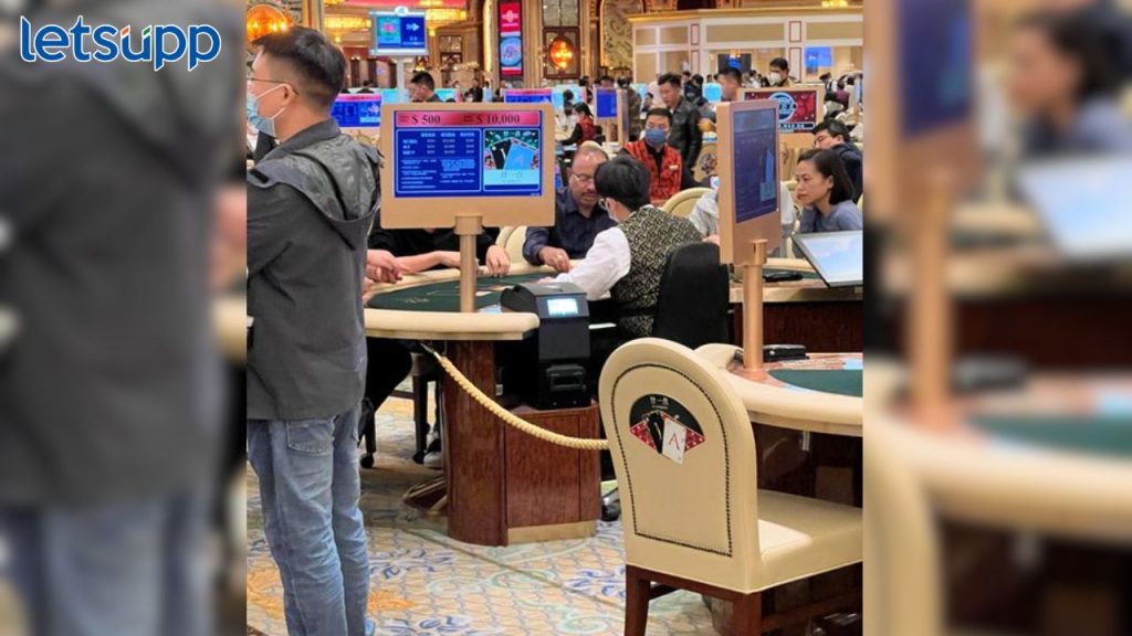 बावनकुळे मकाऊमध्ये तीन पत्ती खेळत असल्याचा फोटो काँग्रेसकडून शेअर