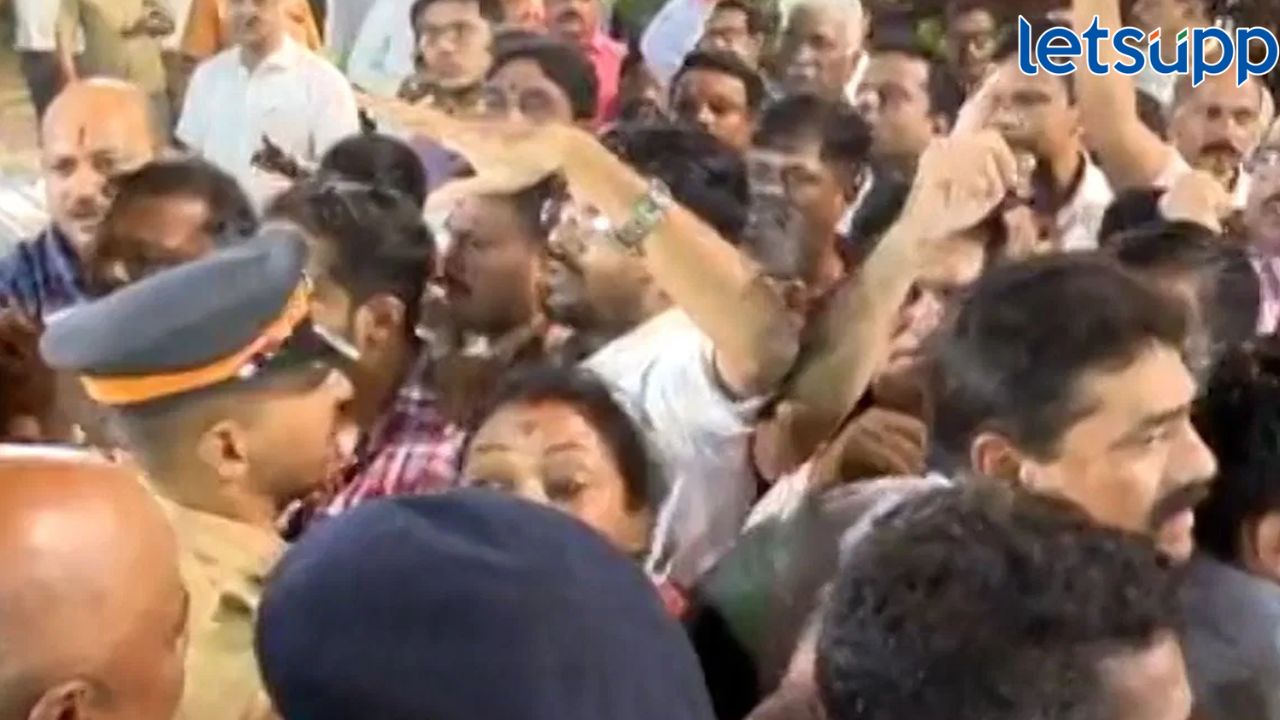 मोठी बातमी! शिवाजी पार्कवर ठाकरे गट-शिंदे गट आमनेसामने, जोरदार घोषणाबाजीसह राडा