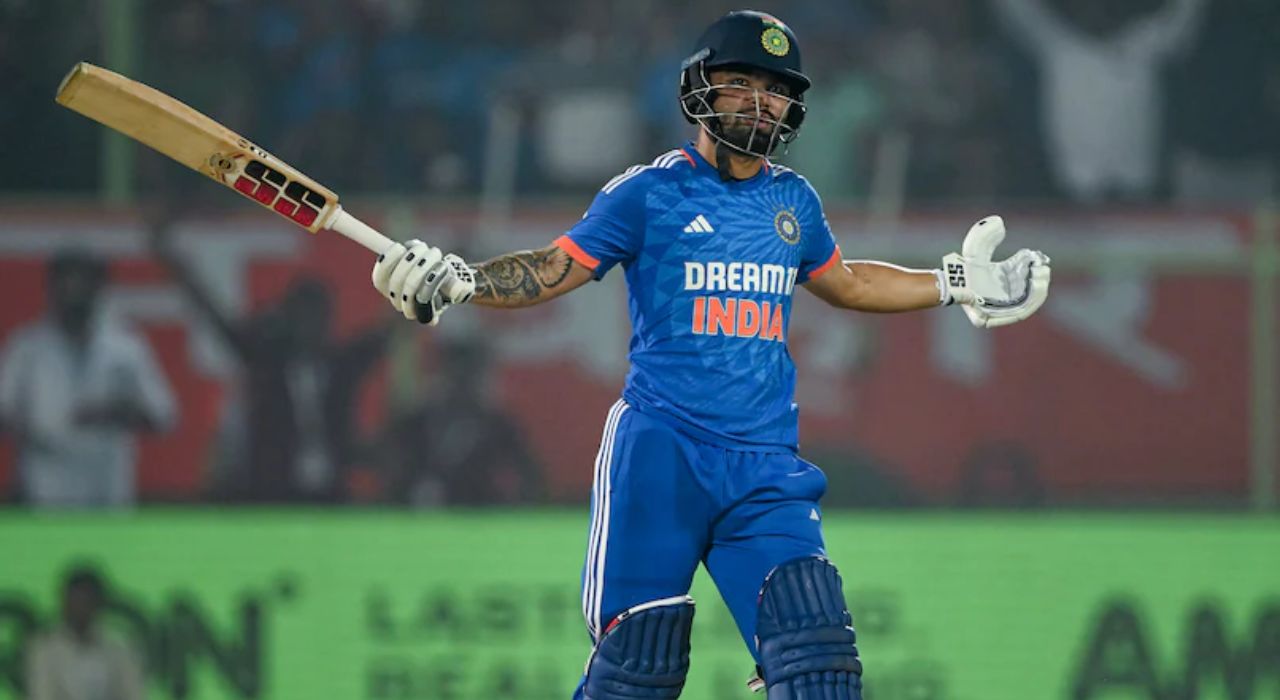 Rinku Singh : टीम इंडियासाठी गुडन्यूज! इंग्लंडविरुद्ध ‘या’ स्टार खेळाडूची संघात एन्ट्री; इशानचा पत्ता कट Rinku Singh : टीम इंडियासाठी गुडन्यूज! इंग्लंडविरुद्ध 'या' स्टार खेळाडूची संघात एन्ट्री; इशानचा पत्ता कट?