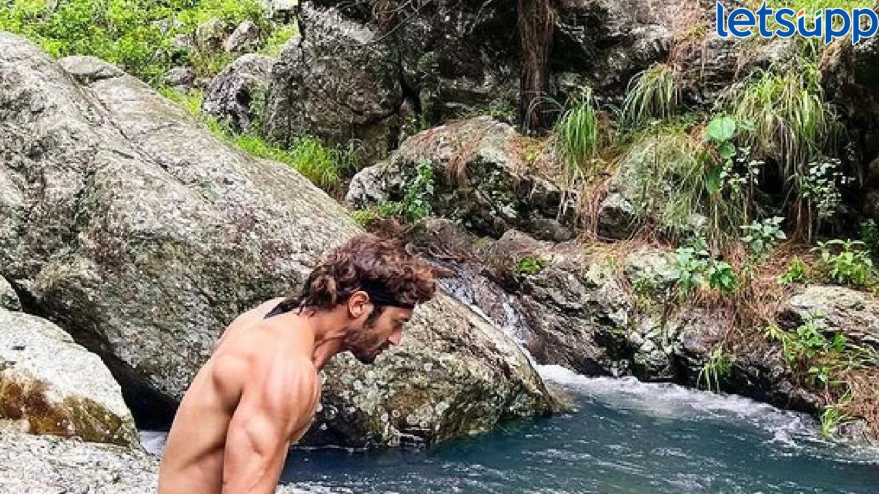 रणवीरनंतर आता बॉलिवूड अभिनेता विद्युत जामवालने केले न्यूड फोटोशूट; म्हणाली 'मी 7-8 दिवस एकटाच..'