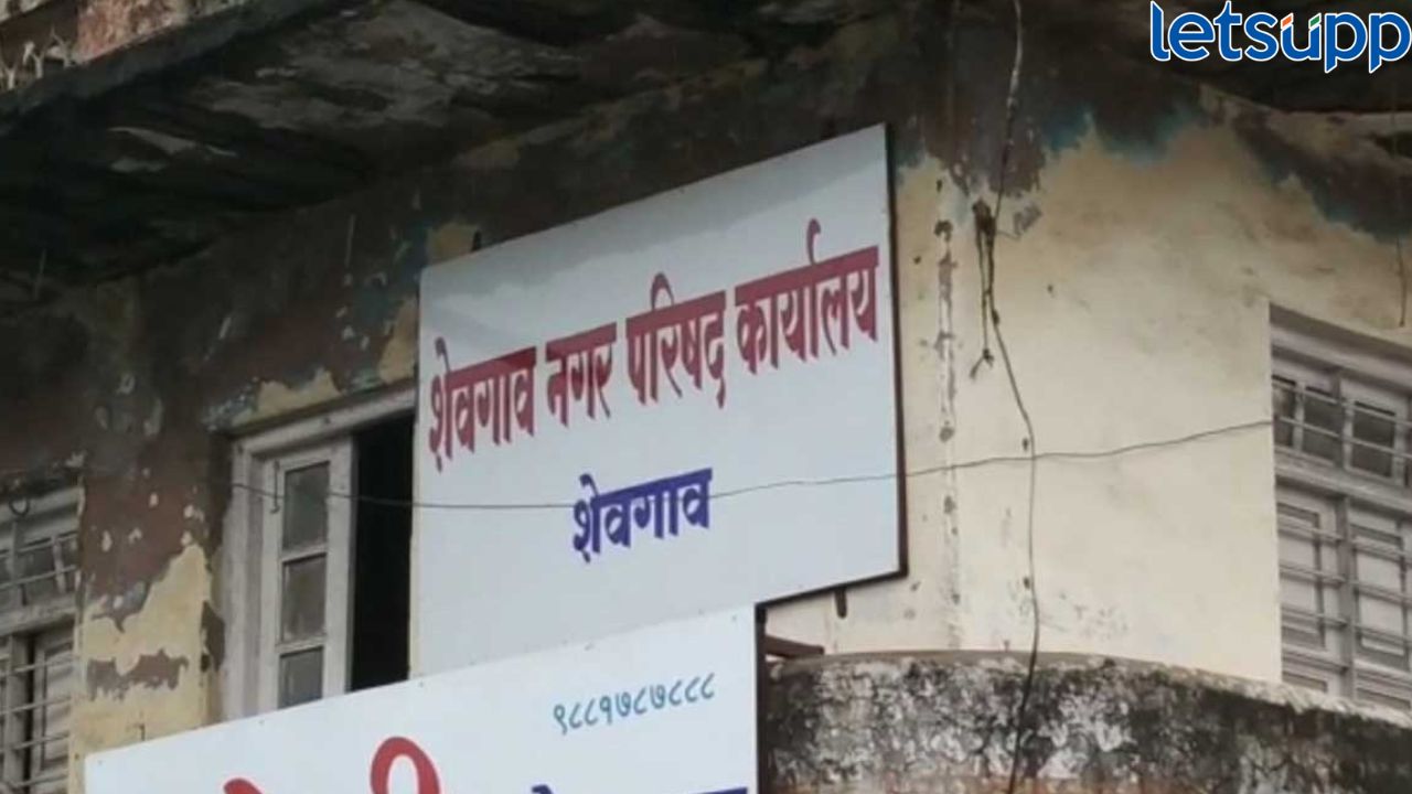 शेवगावकरांना महिन्यातून फक्त दोनदाच पाणी पुरवठा, लोकप्रतिनिधी मौन बाळगून शेवगावकरांना महिन्यातून फक्त दोनदाच पाणी पुरवठा, लोकप्रतिनिधी मौन बाळगून