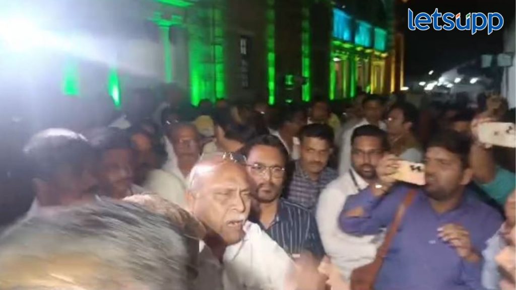 प्रकाश पोहरेंची विधानसभेच्या पत्रकार गॅलरीत घोषणाबाजी, तालिका अध्यक्षांनी दिले कारवाईचे आदेश