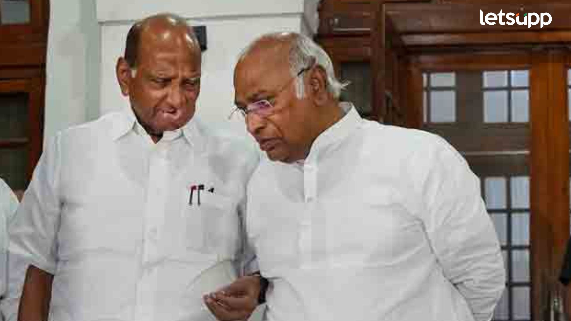 शरद पवार गट काँग्रेसमध्ये विलिन होणार? बैठकीत गेलेल्या बड्या नेत्याच्या दाव्याने खळबळ