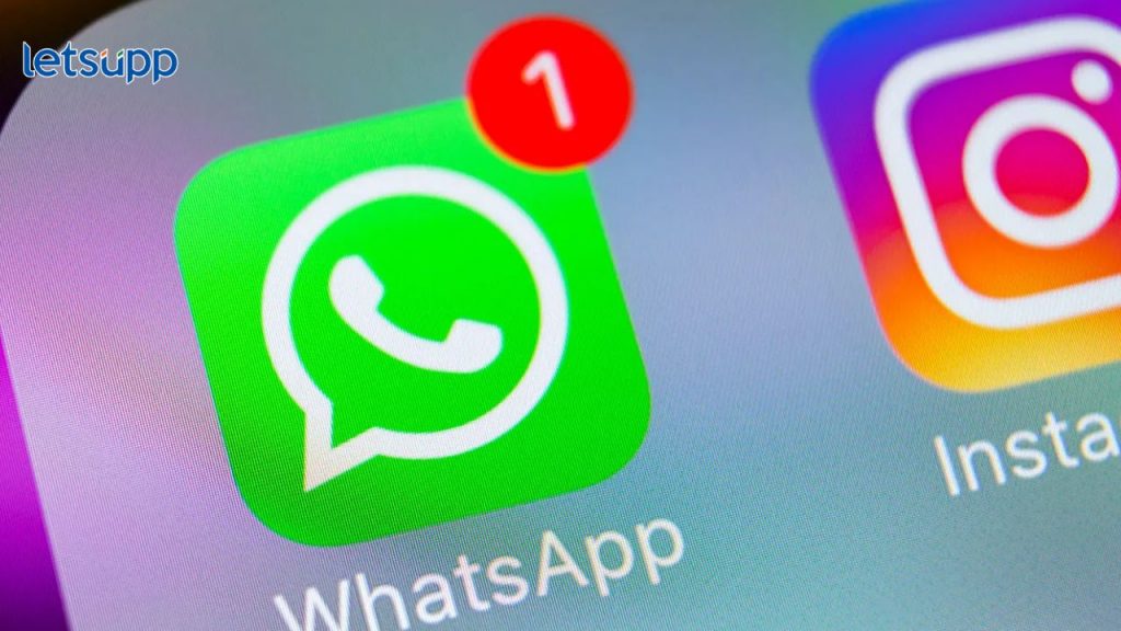 'व्हॉट्सअ‍ॅप', 'इन्स्टाग्राम' अचानक डाऊन, पुन्हा ऑनलाइन; मध्यरात्री नेमकं काय घडलं?