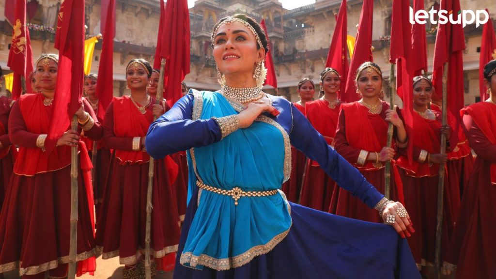 Amruta Khanvilkar (1)