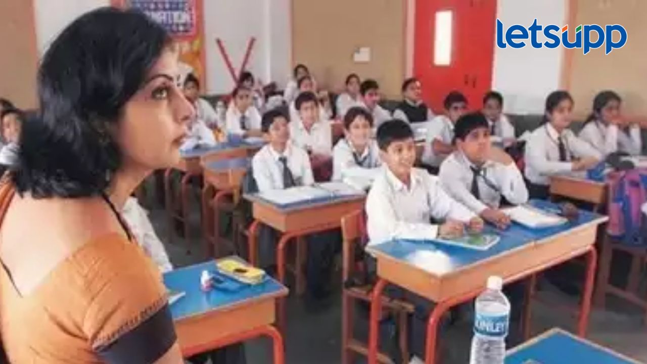 शिक्षक संच मान्यतेमुळे अनेकांवर बदलीची टांगती तलवार; ग्रामीण भागातील शाळा बंद करण्याचा घाट?