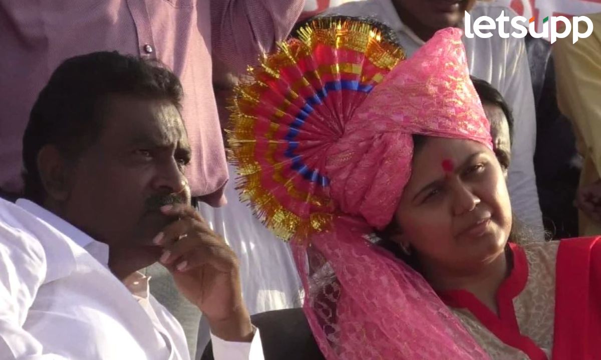 Pankaja Munde And Suresh Dhas