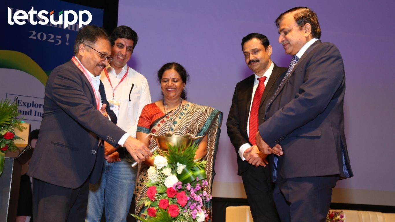 बदल ही एकमेव गोष्ट आहे जी स्थिर राहते : डॉ. सी. जयकुमार, निकमार विद्यापीठात ‘एचआर सामिट-2025′ HR SUMIIT 2025