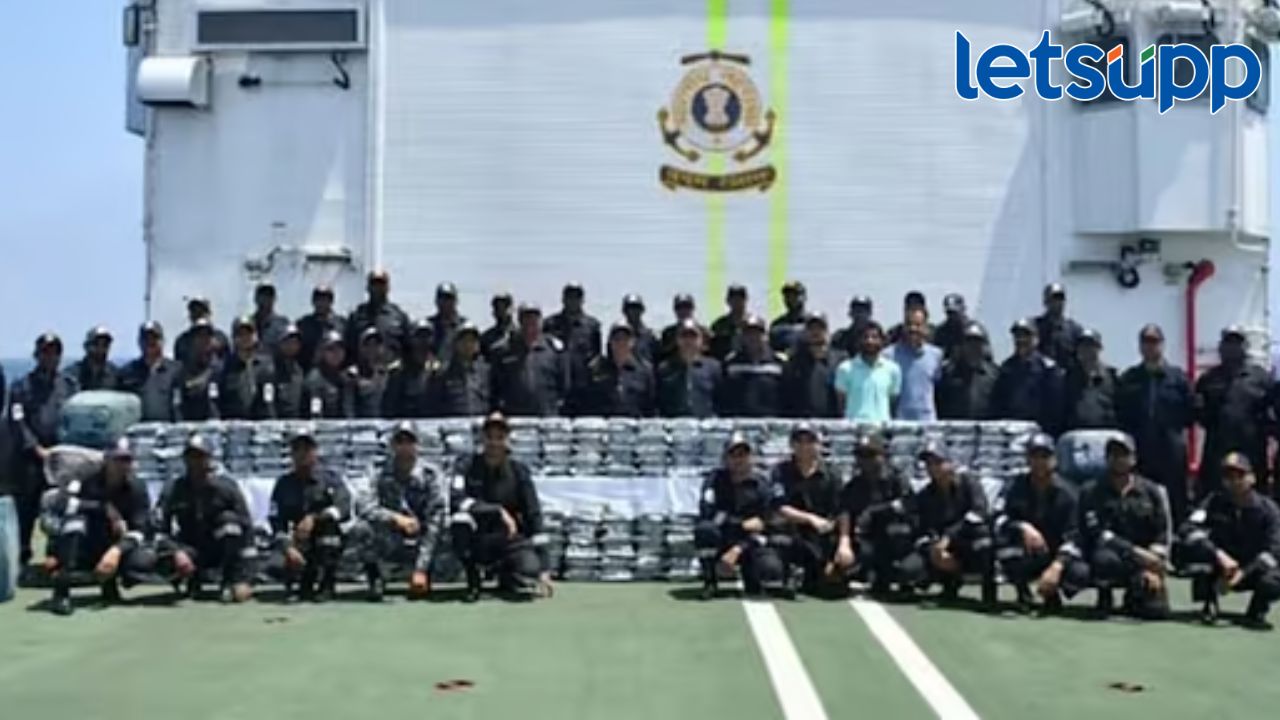 भारतीय तटरक्षक दल अन् एटीएसची संयुक्त कारवाई; गुजरातजवळ १८०० कोटींच्या ड्रग्जवर छापा