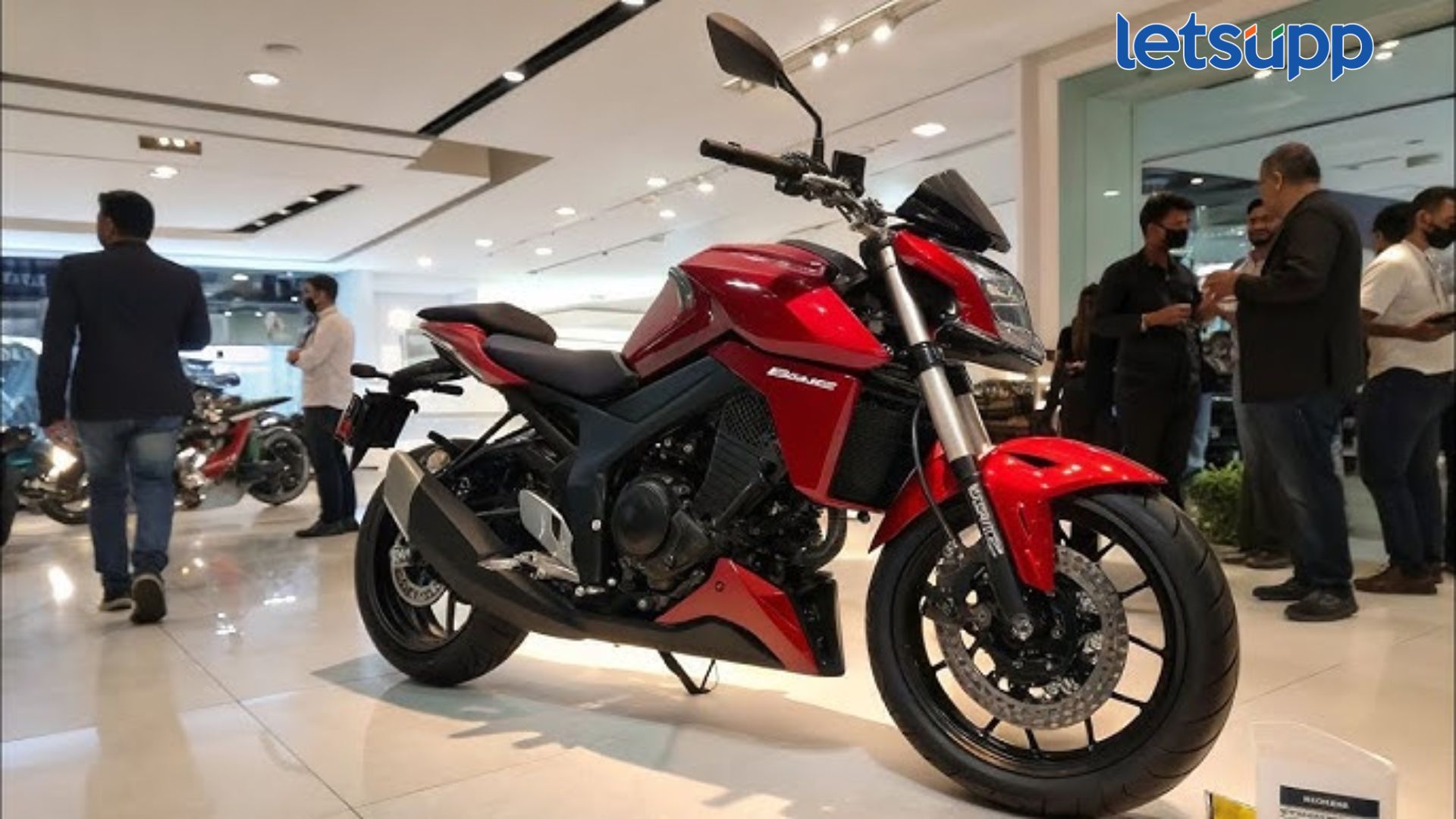 2025 Bajaj Dominar 400