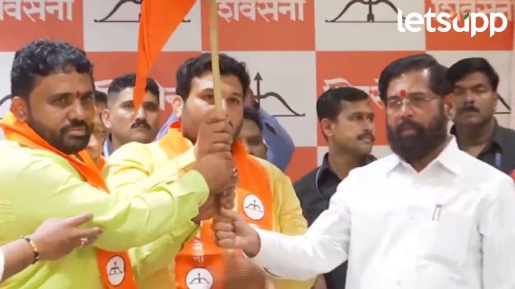 मोठी बातमी! ठाकरेंना 'डबल केसरी'चा जय महाराष्ट्र, चंद्रहार पाटलांचा शिंदे गटाट प्रवेश