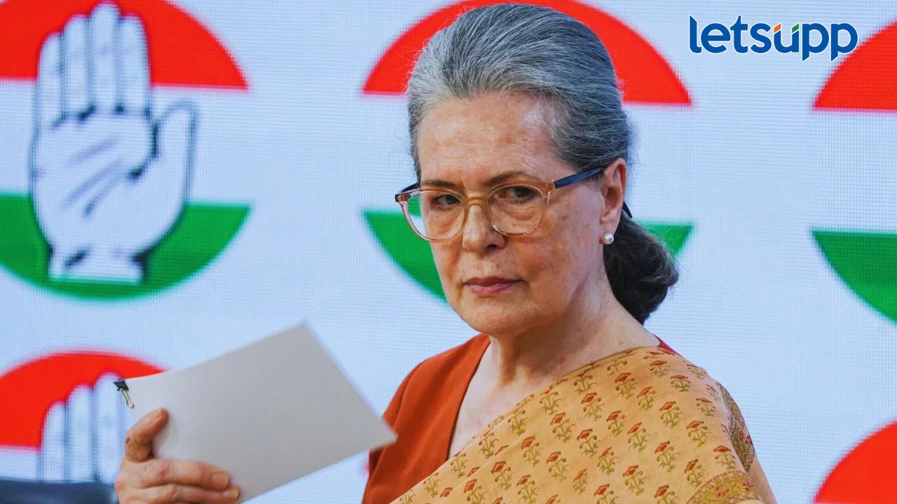 काँग्रेसच्या माजी अध्यक्ष सोनिया गांधी यांचा इस्रायलच्या भूमिकेला विरोध, पीएम मोदींवरही केलं भाष्य