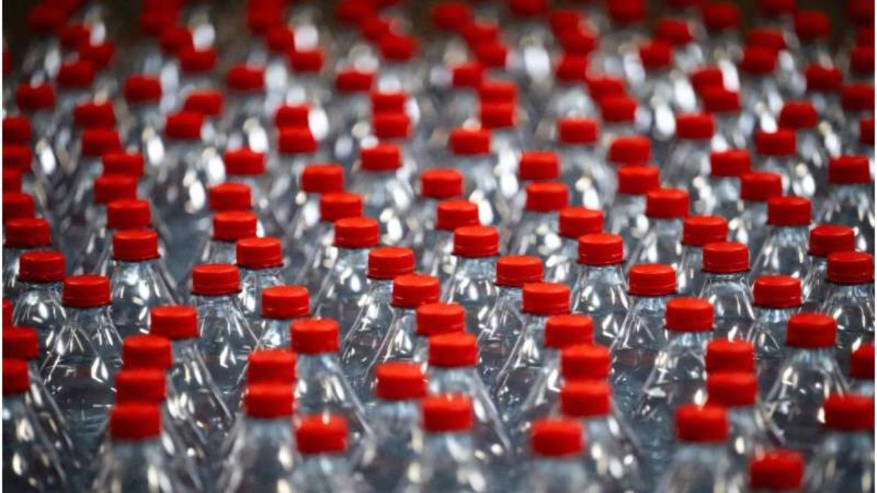 Microplastic In Glass