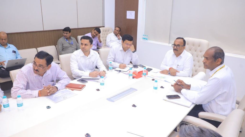 Minister Atul Save Meeting