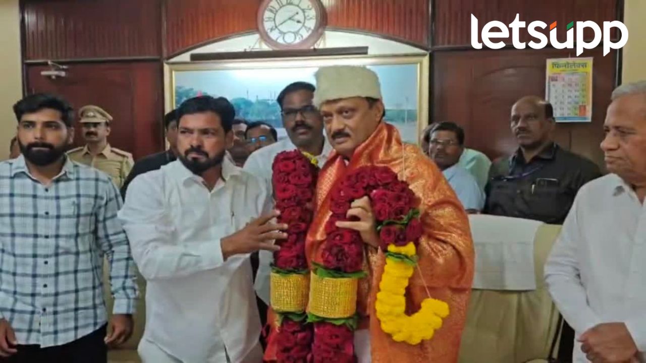 माळेगाव कारखान्या'च्या चेअरमनपदी निवड होताच अजित पवार अपात्र?, विरोधकांचा आक्षेप काय?