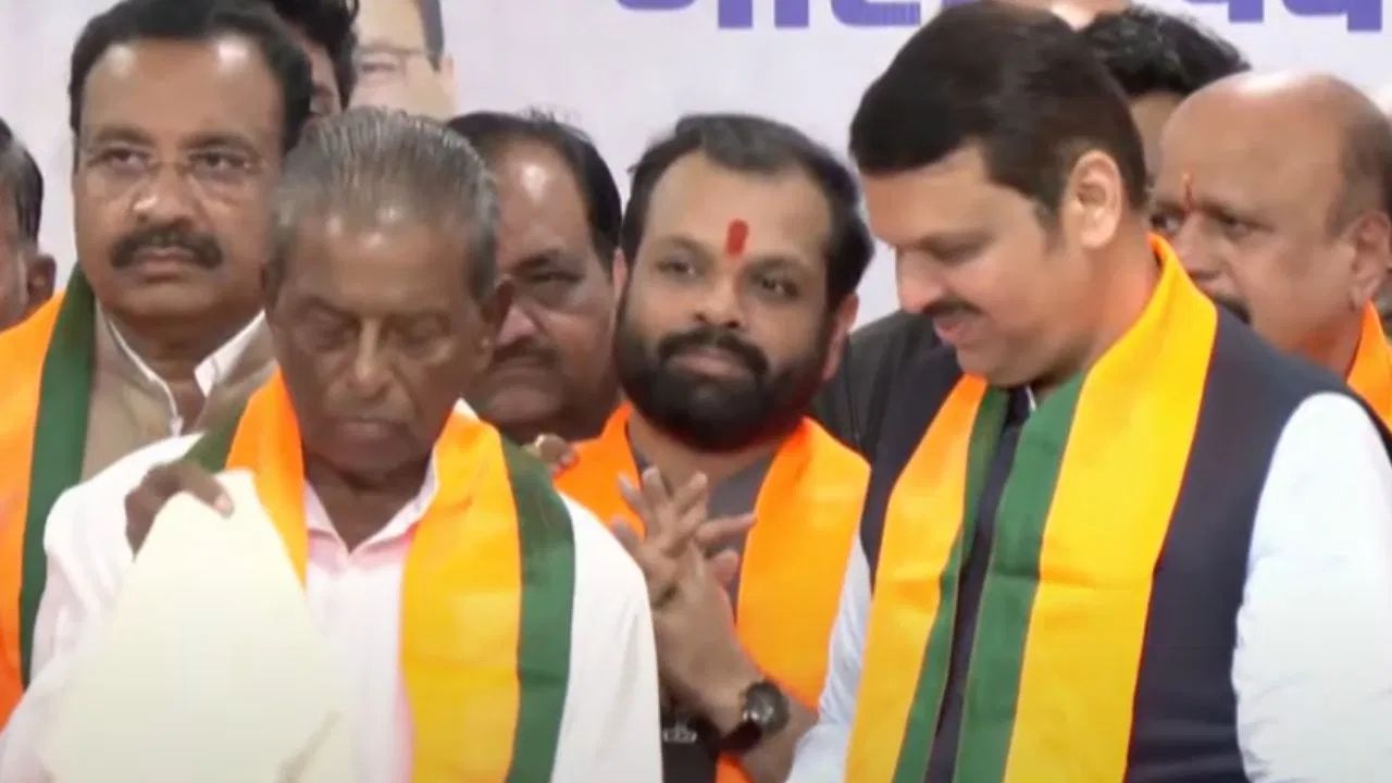 शरद पवारांना धक्का! अण्णासाहेब डांगे 23 वर्षांनंतर पुन्हा भाजपात; फडणवीसांकडून आठवणींना उजाळा Annasaheb Dange