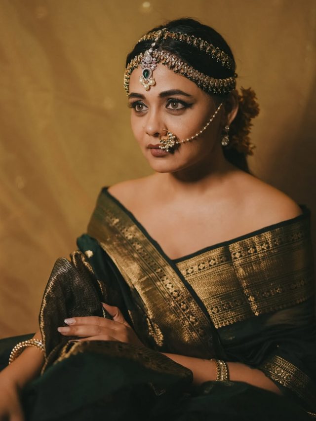 Prarthana Behere : परी म्हणू की सुंदरा...  प्रार्थनाच्या नव्या लूकची चर्चा