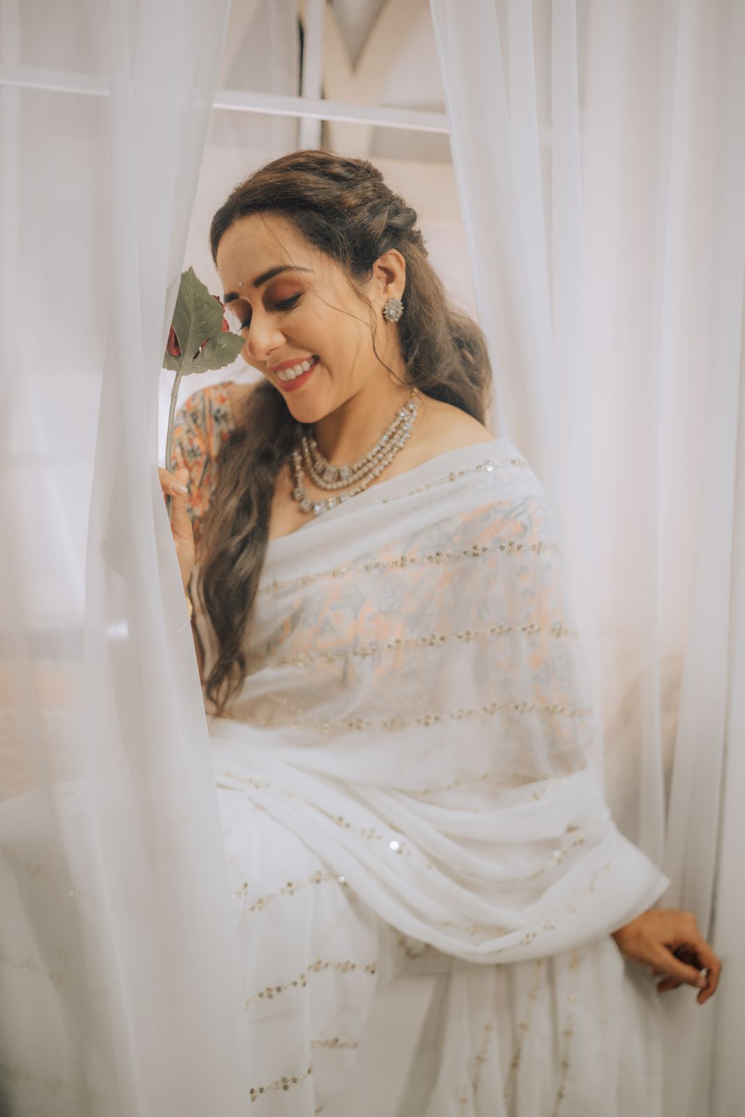 नवरात्रीनिमित्त चाहत्या शुभेच्छा देत तेजस्विनीने फोटो शेअर केले