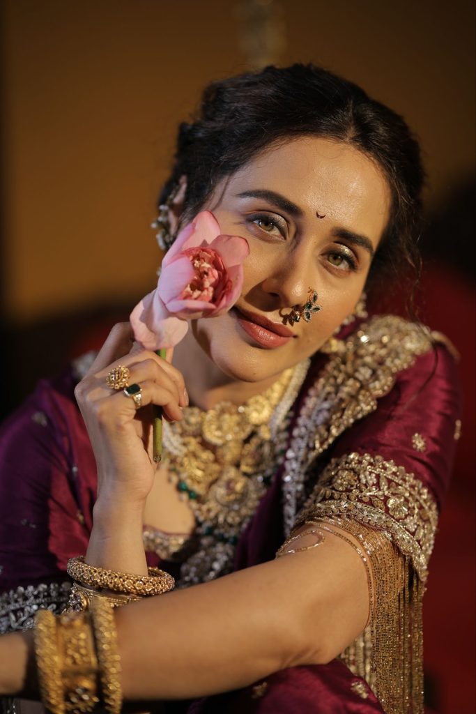 Actress Tejaswini Lonari Photo Shoot