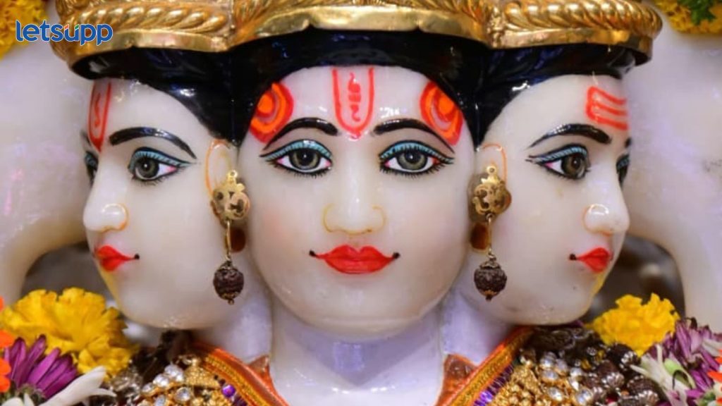 Dagdusheth Datta Mandir