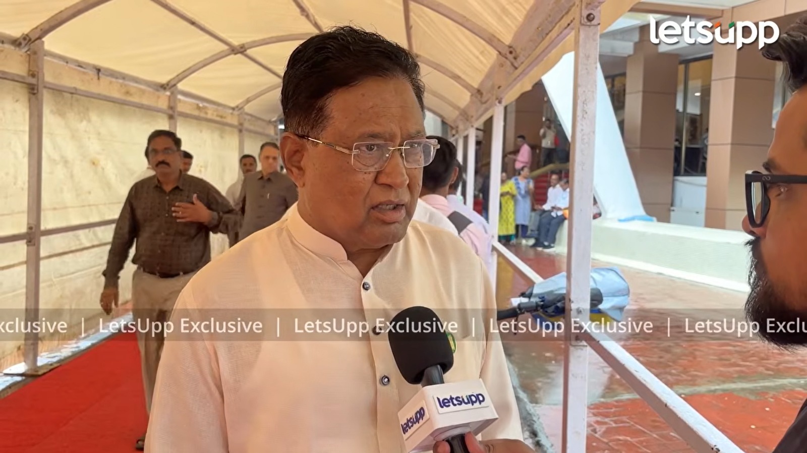 सरसकट कर्जमाफीची पुन्हा जोरदार मागणी; पारनेरचे आमदार काशिनाथ दाते म्हणाले, शेतकरी निकषांना कंटाळले WhatsApp Image 2026 07 04 At 11.05.44 AM