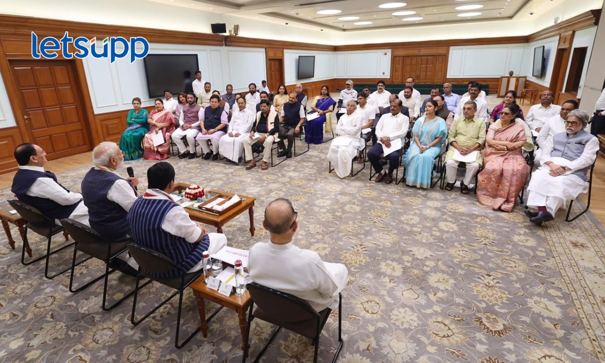 Narendra Modi Meets MPs