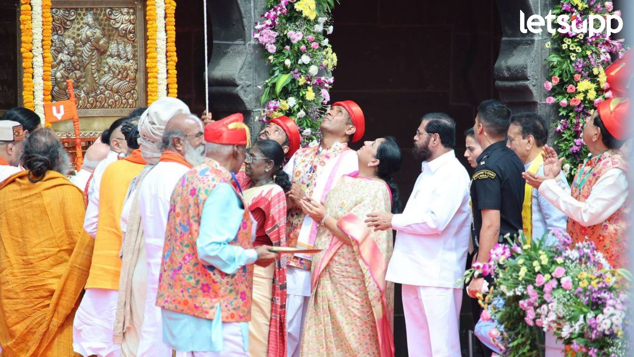 नाशिकमध्ये सिंहस्थ कुंभपर्व प्रारंभ, राष्ट्रपतींच्या हस्ते उत्साहात ध्वजारोहण Kumbhmela Nashik